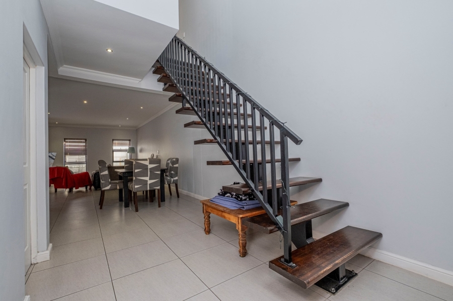 3 Bedroom Property for Sale in Langeberg Heights Western Cape